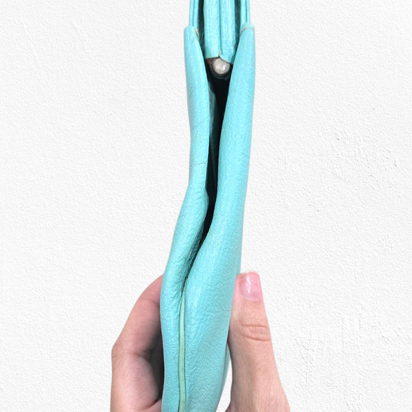 1950s Vintage Robin’s Egg Blue Leather Clutch Purse Mid-Century - Picture 7 of 16